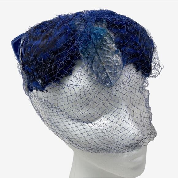 Blue Velvet Fascinator Feather Silk Leaf Caplet Half Hat Whimsy Vintage 50s 60s - Picture 2 of 7